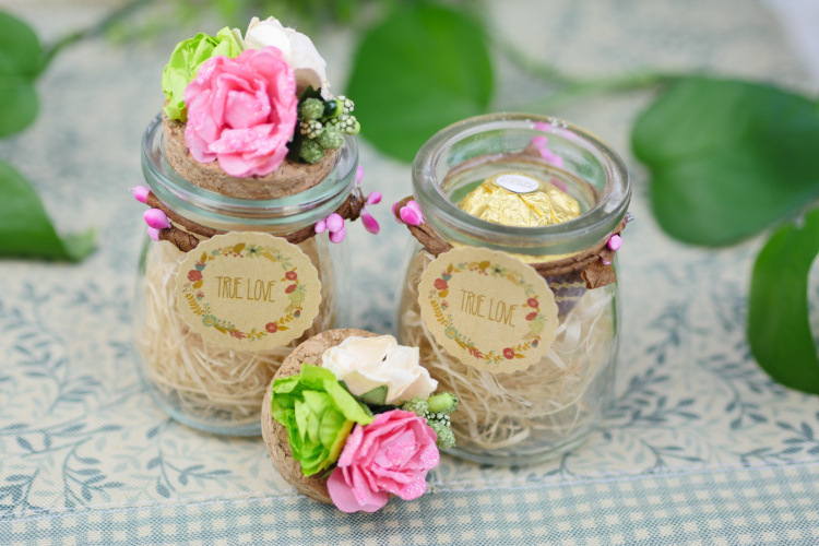 Factory Wholesale Colorful Raffia Shredded Paper Wedding Gift Box Wedding Candies Box Filler Raffia Wrinkled Paper Spot Factory Wholesale Colorful Raffia Shredded Paper Wedding Gift Box Wedding Candies Box Filler Raffia Wrinkled Paper Spot