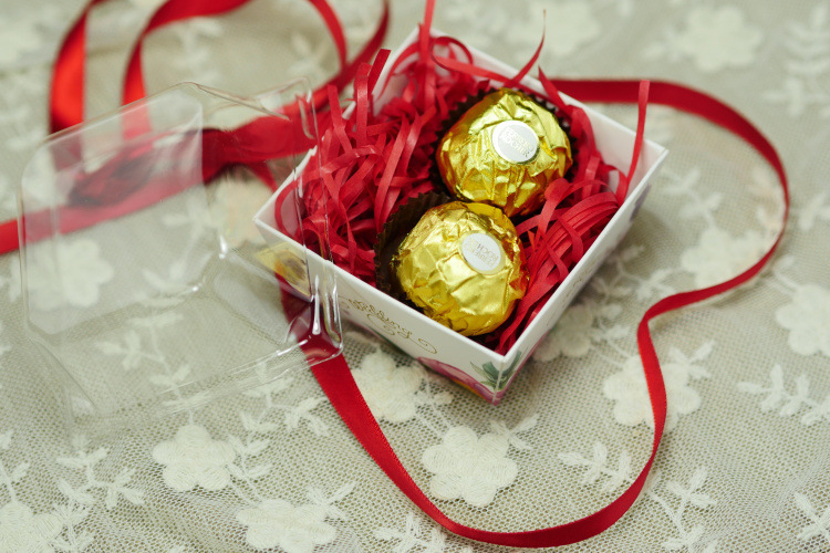 Factory Wholesale Colorful Raffia Shredded Paper Wedding Gift Box Wedding Candies Box Filler Raffia Wrinkled Paper Spot Factory Wholesale Colorful Raffia Shredded Paper Wedding Gift Box Wedding Candies Box Filler Raffia Wrinkled Paper Spot