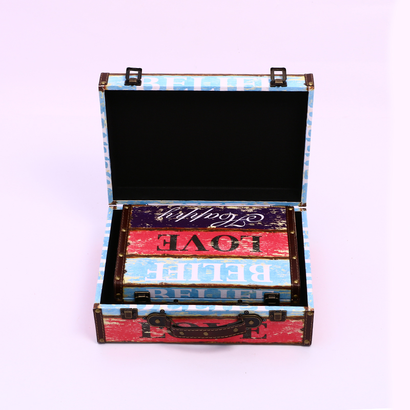 European-Style Retro Nostalgic Old-Fashioned Suitcase Collection Wooden Box Travel Props Leather Suitcase Distressed Ornaments Storage Box