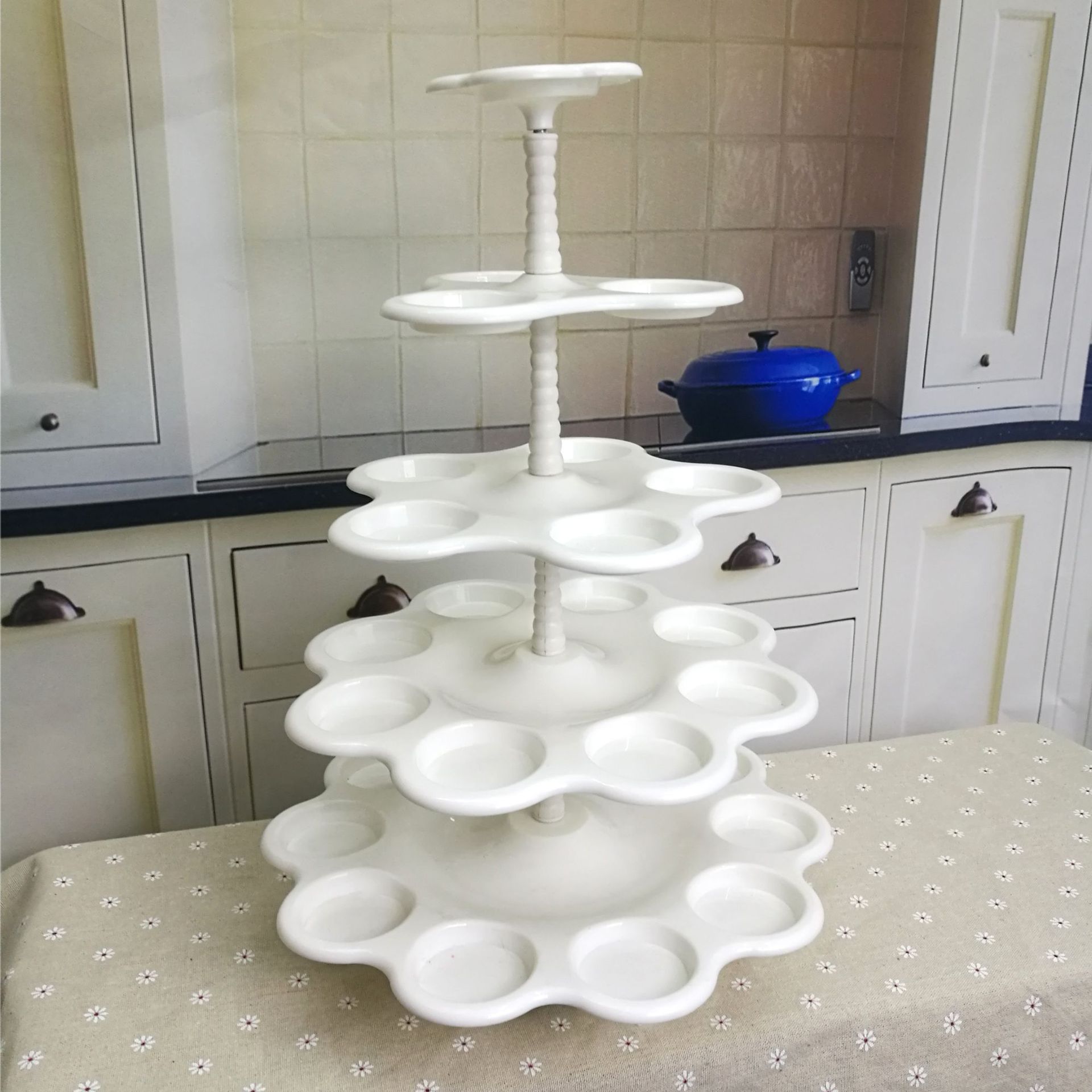 Afternoon Tea Dessert Tray MultiLayer Plastic Fruit Plate Dessert Table Decoration Cake Plate ThreeLayer Cake Stand