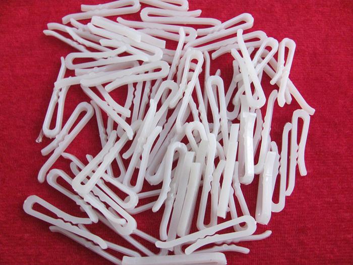 Transparent white plastic clip clip the clothing clip Clip shirt shirt plastic buckles Transparent white plastic clip clip the clothing clip Clip shirt shirt plastic buckles