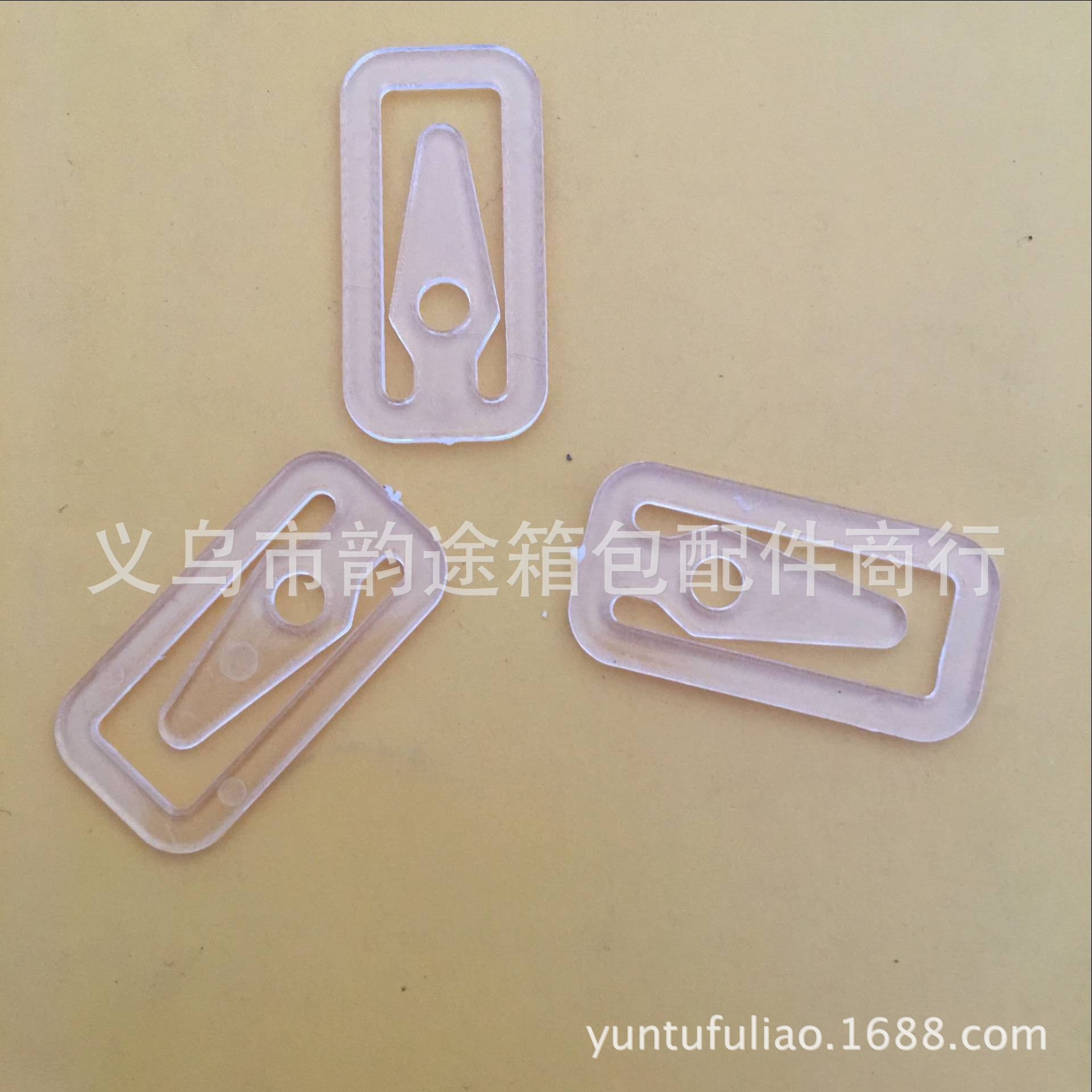 Factory Direct Sales Transparent Square Clip, Translucent Plastic Square Clip, Shirt Clip Collar Clip