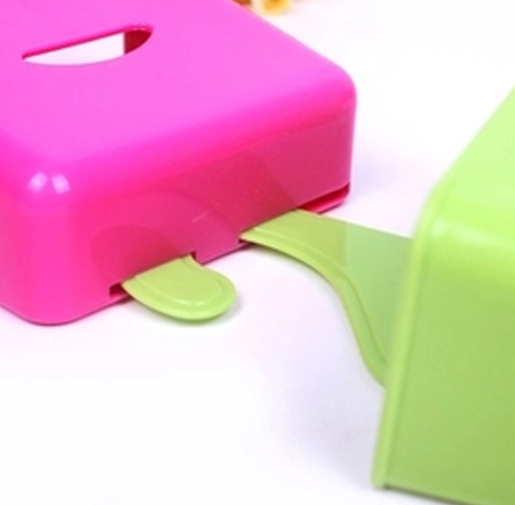 Smiling Face Hook Sundries Storage Box Cute Bangs Storage Box Mini Cartoon Plastic Storage Box Smiling Face Hook Sundries Storage Box Cute Bangs Storage Box Mini Cartoon Plastic Storage Box