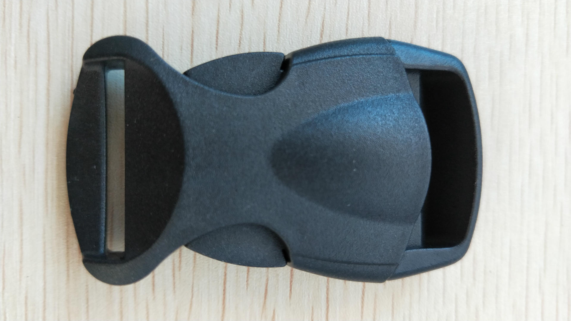 Factory Special Mountaineering Bag Pom Buckle Box Bag Accessories Buckle Plastic Buckle Buckle Hook Buckle Buckle