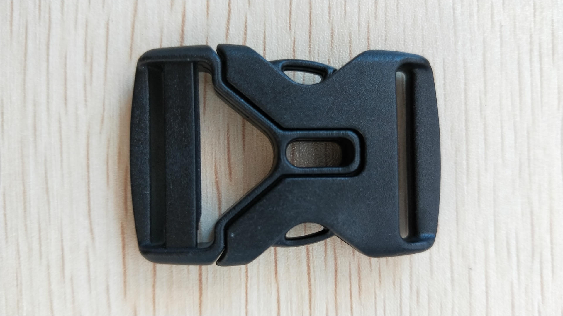 Factory Special Mountaineering Bag Pom Buckle Box Bag Accessories Buckle Plastic Buckle Buckle Hook Buckle Buckle