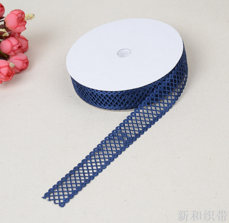 Ultrasonic embossing and hollowed-out mesh DIY packaging accessories.