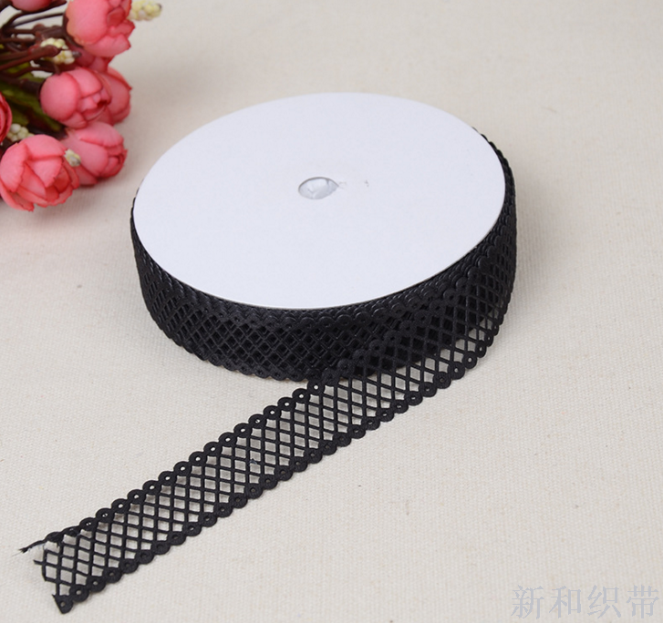 Ultrasonic embossing and hollowed-out mesh DIY packaging accessories.