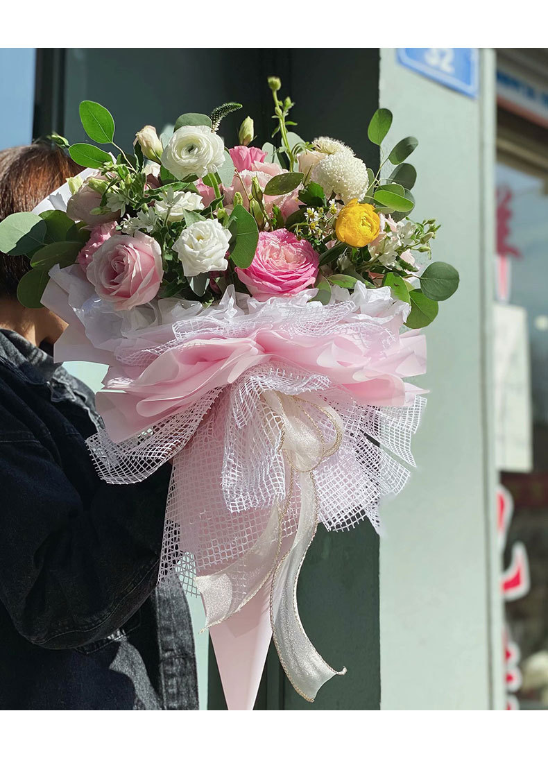 New Korean Grid Yarn Hollow Mesh Flower Packaging Material Hard Gauze Material Mesh New Korean Grid Yarn Hollow Mesh Flower Packaging Material Hard Gauze Material Mesh