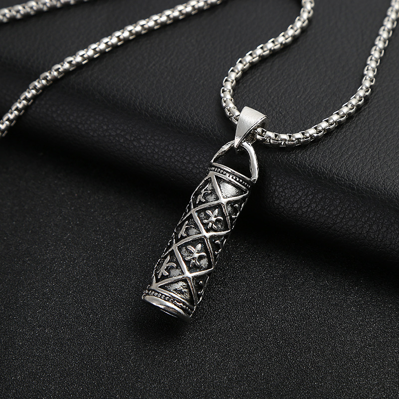 Hip hop jewelry necklace Japanese and Korean personality vintage men's necklace accessories hip-hop hang tag accessories a generation hair