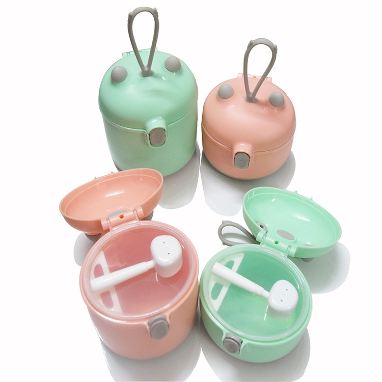 Baby Portable out Large Capacity Snack Box with Child Lock Milk Powder Spoon Milk Powder Box Sealed Rice Flour Separately Packed Case