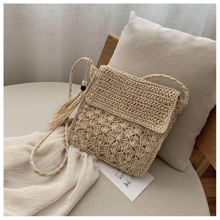 Factory Price Ins New Fan Crochet Paper String Flip Woven Bag Crossbody Straw Bag Beach Casual Women's Bag