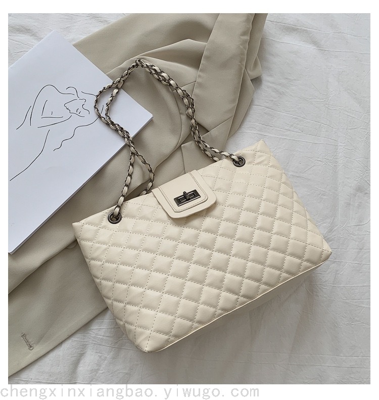  Hand-Held Straw Woven Women's Woven Bag Bag One Shoulder Small Fresh Women's Bag Trendy Women's One Piece Dropshipping