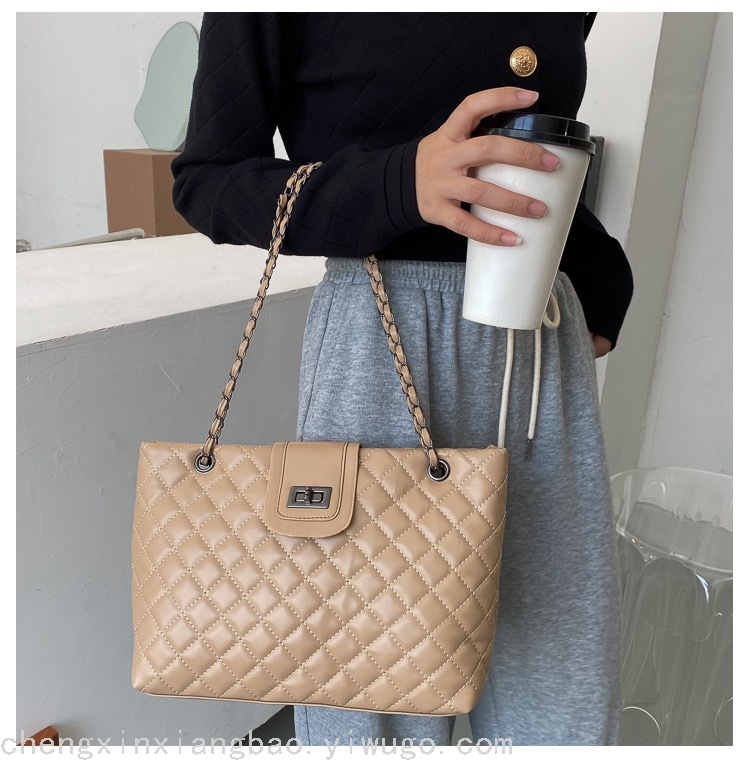  Hand-Held Straw Woven Women's Woven Bag Bag One Shoulder Small Fresh Women's Bag Trendy Women's One Piece Dropshipping