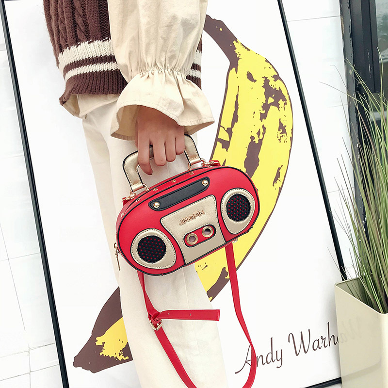 European and American Fashion Simulation Three-Dimensional Shoulder Bag Funny Personality Radio Style Crossbody Rivet Crossbody Bag Women