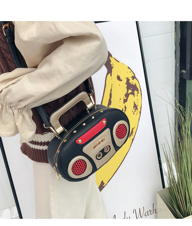 European and American Fashion Simulation Three-Dimensional Shoulder Bag Funny Personality Radio Style Crossbody Rivet Crossbody Bag Women