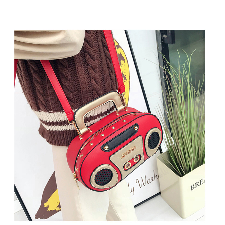 European and American Fashion Simulation Three-Dimensional Shoulder Bag Funny Personality Radio Style Crossbody Rivet Crossbody Bag Women