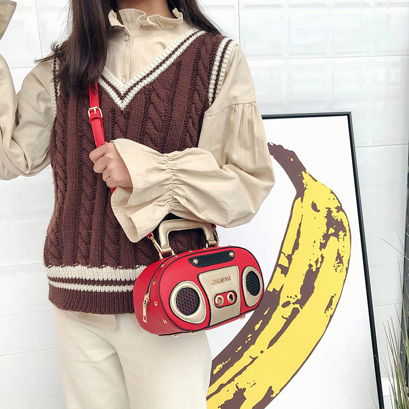 European and American Fashion Simulation Three-Dimensional Shoulder Bag Funny Personality Radio Style Crossbody Rivet Crossbody Bag Women