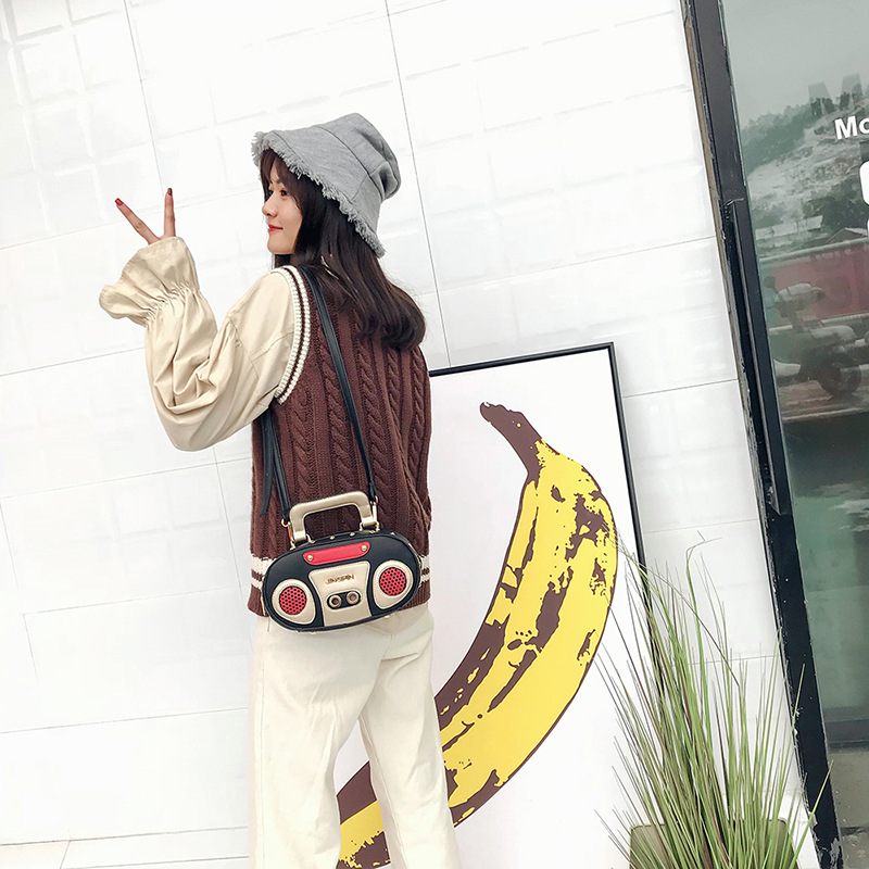 European and American Fashion Simulation Three-Dimensional Shoulder Bag Funny Personality Radio Style Crossbody Rivet Crossbody Bag Women