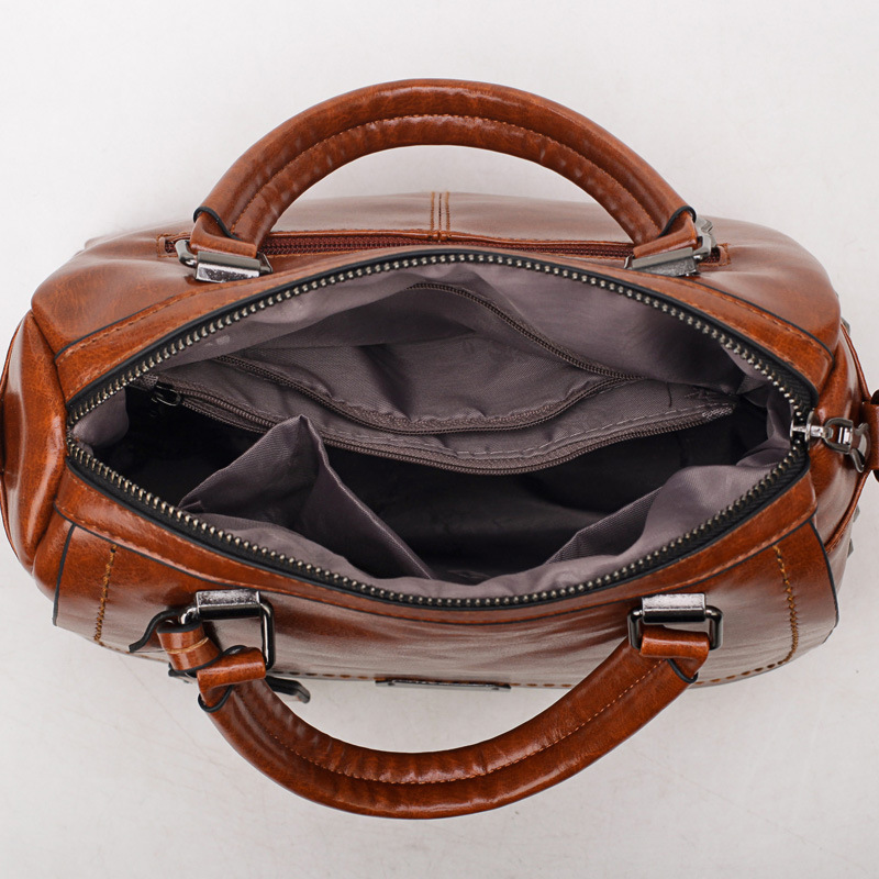 Foreign Trade New Women&#039;s Bag European and American Retro Handbag Oily Leather Rivet Women&#039;s Bag Crossbody Bag Women&#039;s Shoulder Bag One Piece Dropshipping