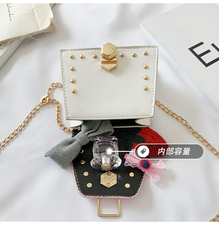 Rivet Mini Bag 2021 New Korean Fashion Ins Internet Celebrity All-Match Parent-Child Children's Crossbody Small Square Bag Rivet Mini Bag 2021 New Korean Fashion Ins Internet Celebrity All-Match Parent-Child Children's Crossbody Small Square Bag