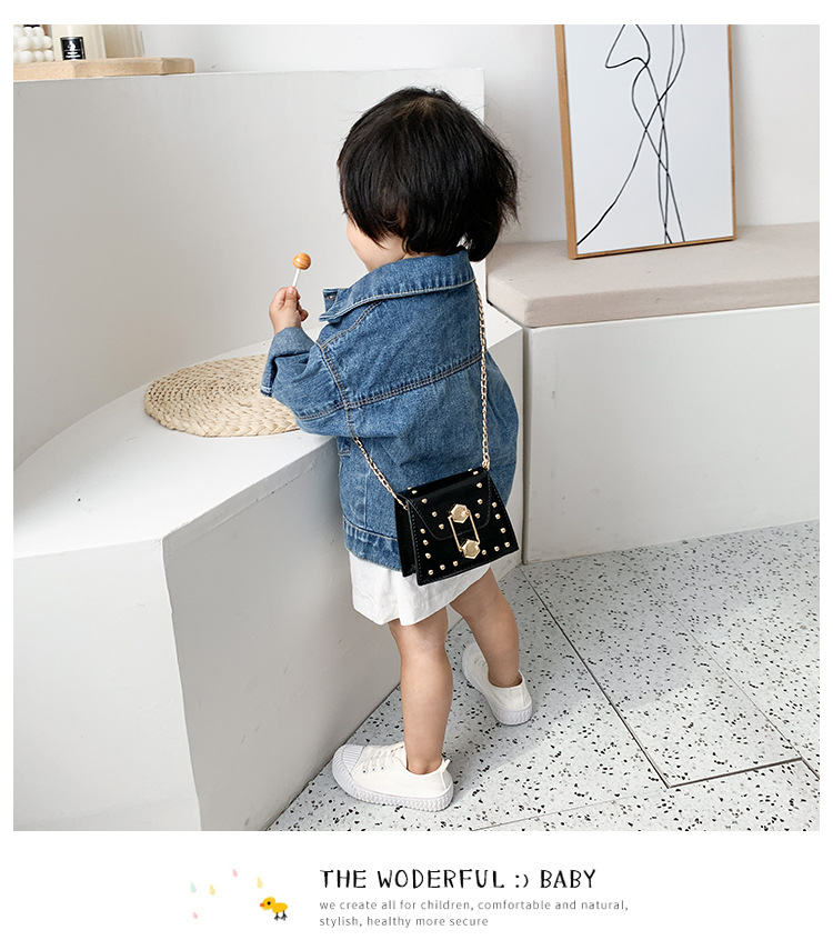 Rivet Mini Bag 2021 New Korean Fashion Ins Internet Celebrity All-Match Parent-Child Children's Crossbody Small Square Bag Rivet Mini Bag 2021 New Korean Fashion Ins Internet Celebrity All-Match Parent-Child Children's Crossbody Small Square Bag