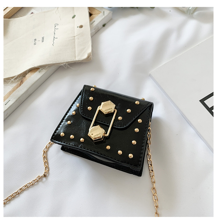 Rivet Mini Bag 2021 New Korean Fashion Ins Internet Celebrity All-Match Parent-Child Children's Crossbody Small Square Bag Rivet Mini Bag 2021 New Korean Fashion Ins Internet Celebrity All-Match Parent-Child Children's Crossbody Small Square Bag