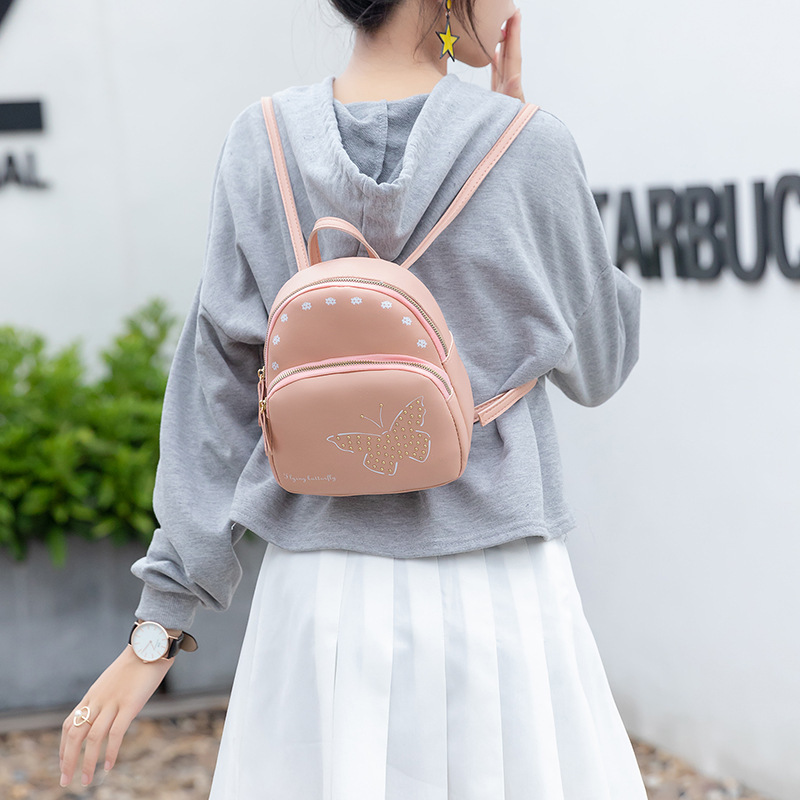 One Piece Dropshipping Autumn and Winter 2020 New Large Capacity Simple Printed Cell Phone Bag Rivet Butterfly Backpack for Women