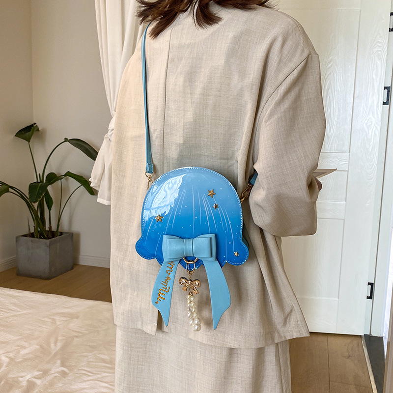 Foreign Trade New Fantasy Creative Jellyfish Shoulder Bag Pearl Bow Rivet Crossbody Bag Contrast Color Letter Women Bag Foreign Trade New Fantasy Creative Jellyfish Shoulder Bag Pearl Bow Rivet Crossbody Bag Contrast Color Letter Women Bag