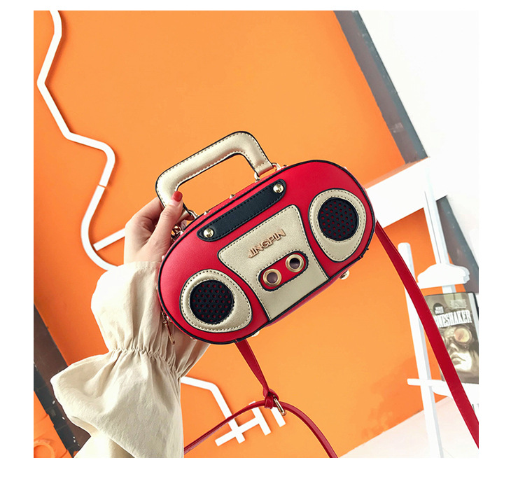 Factory Wholesale European and American Fashion Simulation Radio Stereo Shoulder Bag Funny Personality Crossbody Rivet Crossbody Bag Female Factory Wholesale European and American Fashion Simulation Radio Stereo Shoulder Bag Funny Personality Crossbody Rivet Crossbody Bag Female