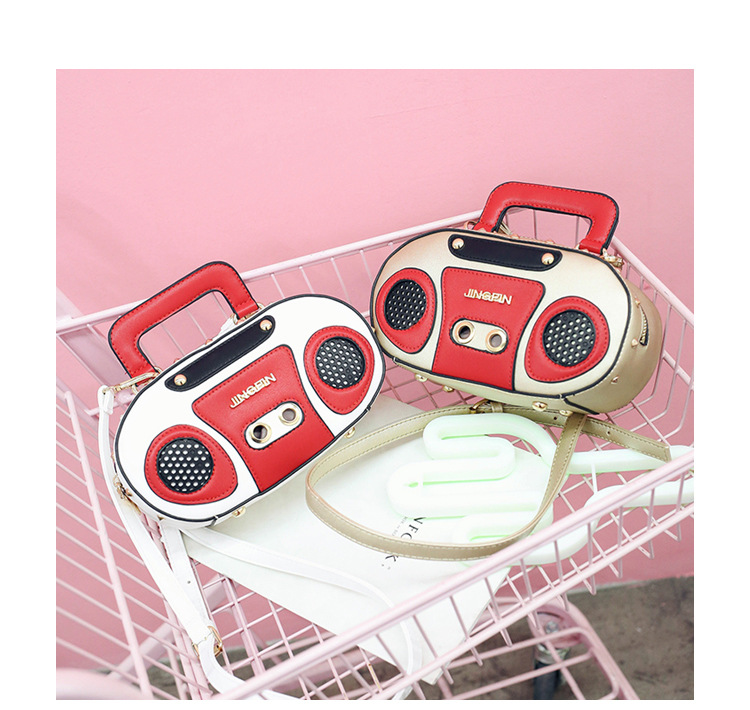 Factory Wholesale European and American Fashion Simulation Radio Stereo Shoulder Bag Funny Personality Crossbody Rivet Crossbody Bag Female Factory Wholesale European and American Fashion Simulation Radio Stereo Shoulder Bag Funny Personality Crossbody Rivet Crossbody Bag Female