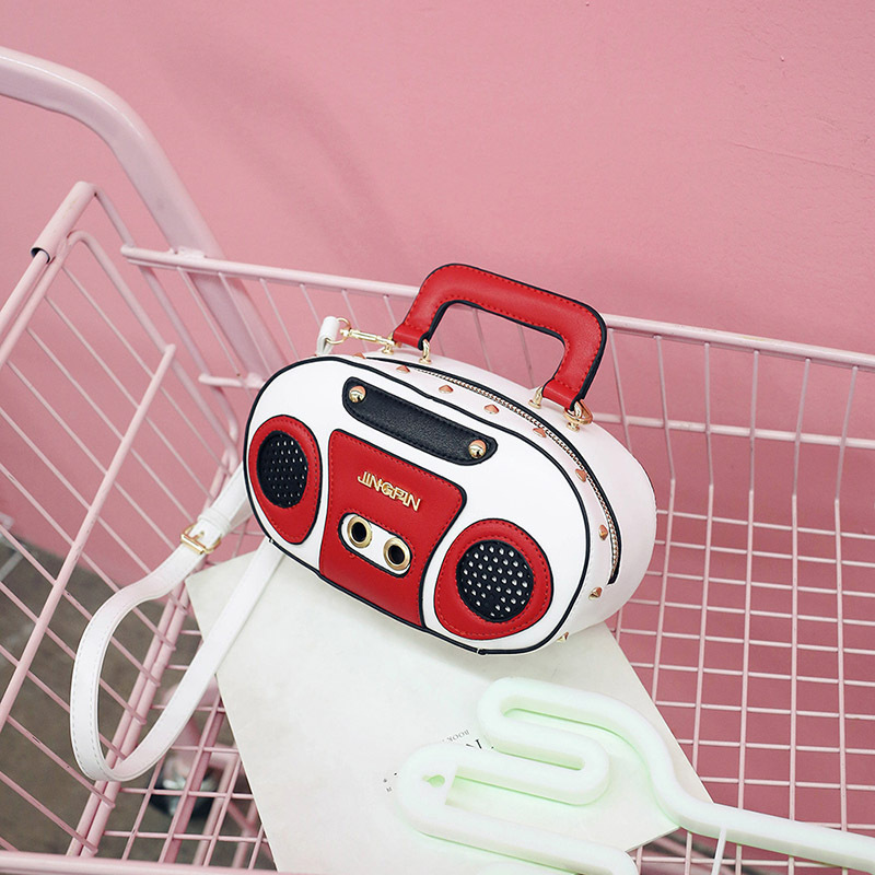Factory Wholesale European and American Fashion Simulation Radio Stereo Shoulder Bag Funny Personality Crossbody Rivet Crossbody Bag Female Factory Wholesale European and American Fashion Simulation Radio Stereo Shoulder Bag Funny Personality Crossbody Rivet Crossbody Bag Female