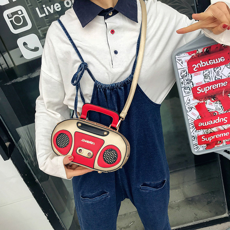 Factory Wholesale European and American Fashion Simulation Radio Stereo Shoulder Bag Funny Personality Crossbody Rivet Crossbody Bag Female Factory Wholesale European and American Fashion Simulation Radio Stereo Shoulder Bag Funny Personality Crossbody Rivet Crossbody Bag Female