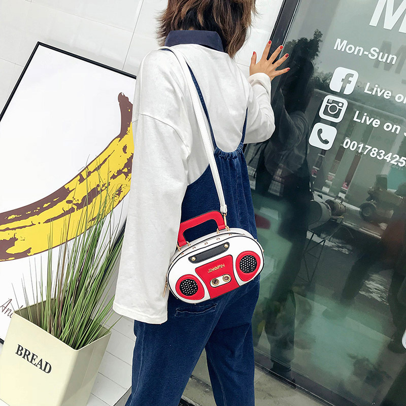 Factory Wholesale European and American Fashion Simulation Radio Stereo Shoulder Bag Funny Personality Crossbody Rivet Crossbody Bag Female Factory Wholesale European and American Fashion Simulation Radio Stereo Shoulder Bag Funny Personality Crossbody Rivet Crossbody Bag Female
