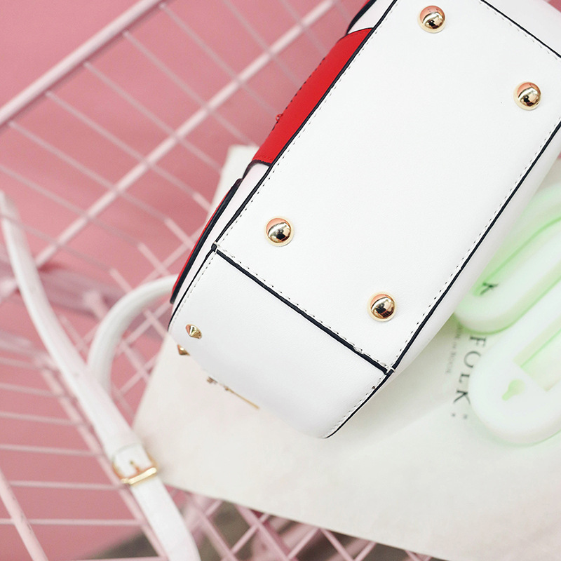 Factory Wholesale European and American Fashion Simulation Radio Stereo Shoulder Bag Funny Personality Crossbody Rivet Crossbody Bag Female Factory Wholesale European and American Fashion Simulation Radio Stereo Shoulder Bag Funny Personality Crossbody Rivet Crossbody Bag Female