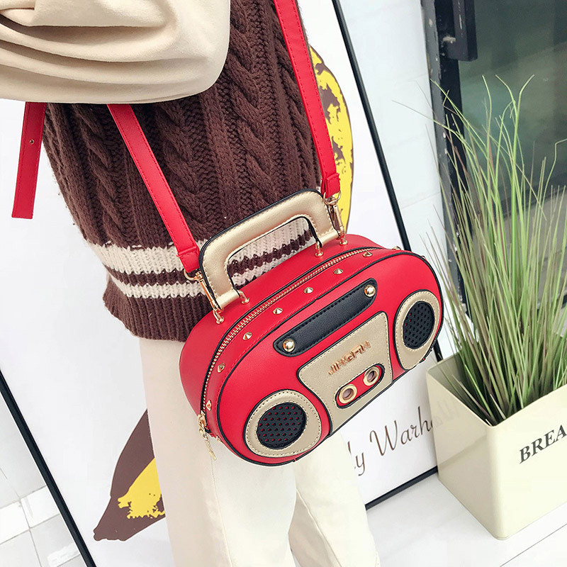 Factory Wholesale European and American Fashion Simulation Radio Stereo Shoulder Bag Funny Personality Crossbody Rivet Crossbody Bag Female Factory Wholesale European and American Fashion Simulation Radio Stereo Shoulder Bag Funny Personality Crossbody Rivet Crossbody Bag Female