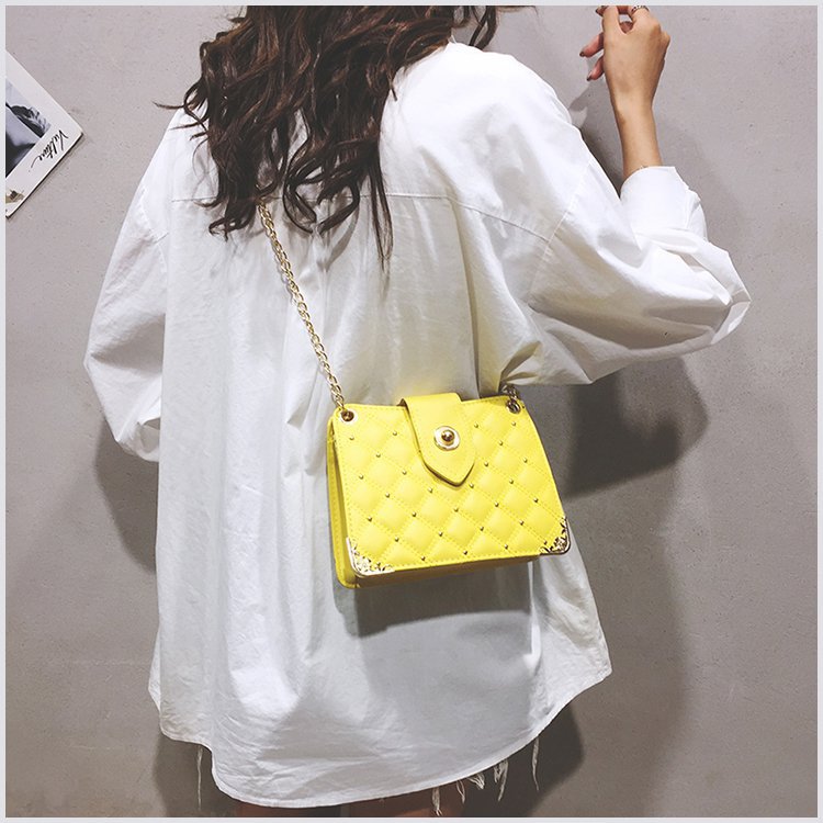 Women's Bag Chanel-Style Rhombus Chain Bag Rivet Small Bag Shoulder Bag Fashion Trendy Messenger Bag Women's Bag Chanel-Style Rhombus Chain Bag Rivet Small Bag Shoulder Bag Fashion Trendy Messenger Bag