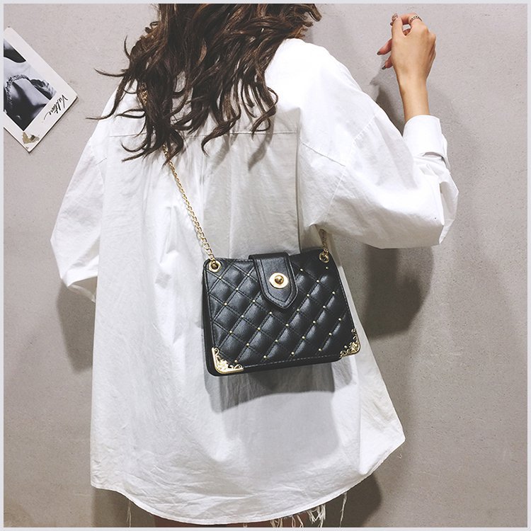 Women's Bag Chanel-Style Rhombus Chain Bag Rivet Small Bag Shoulder Bag Fashion Trendy Messenger Bag Women's Bag Chanel-Style Rhombus Chain Bag Rivet Small Bag Shoulder Bag Fashion Trendy Messenger Bag