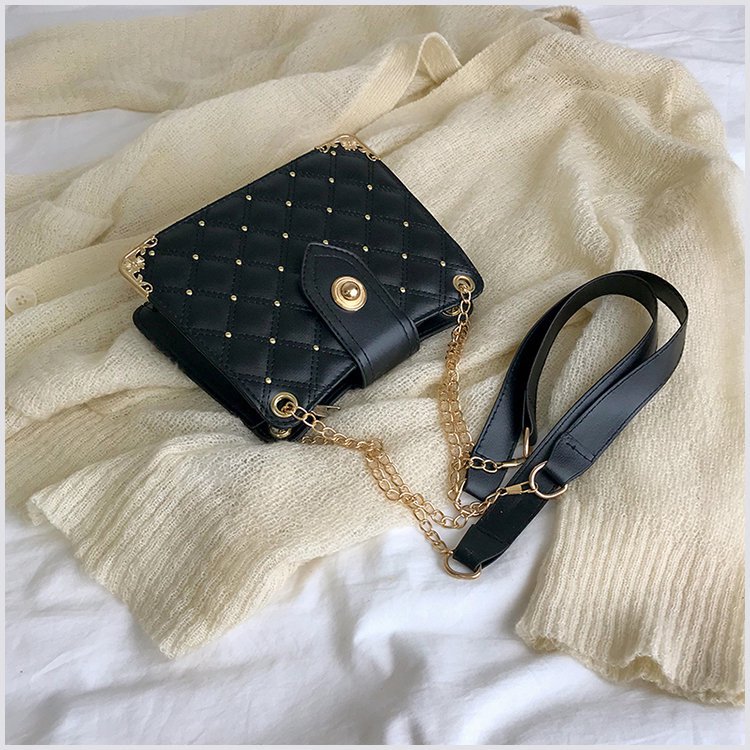 Women's Bag Chanel-Style Rhombus Chain Bag Rivet Small Bag Shoulder Bag Fashion Trendy Messenger Bag Women's Bag Chanel-Style Rhombus Chain Bag Rivet Small Bag Shoulder Bag Fashion Trendy Messenger Bag