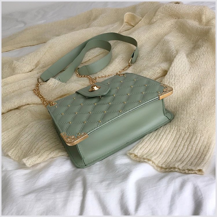 Women's Bag Chanel-Style Rhombus Chain Bag Rivet Small Bag Shoulder Bag Fashion Trendy Messenger Bag Women's Bag Chanel-Style Rhombus Chain Bag Rivet Small Bag Shoulder Bag Fashion Trendy Messenger Bag