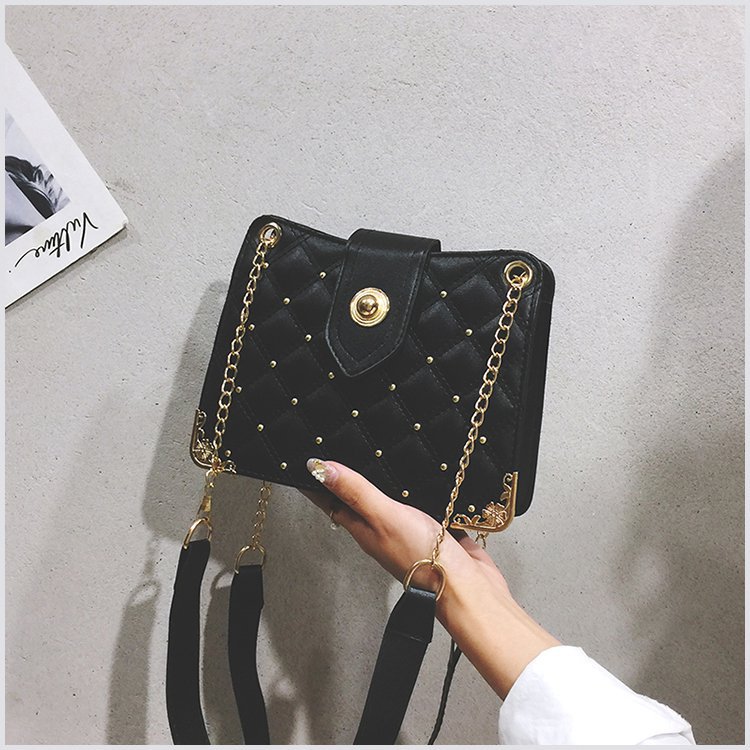 Women's Bag Chanel-Style Rhombus Chain Bag Rivet Small Bag Shoulder Bag Fashion Trendy Messenger Bag Women's Bag Chanel-Style Rhombus Chain Bag Rivet Small Bag Shoulder Bag Fashion Trendy Messenger Bag