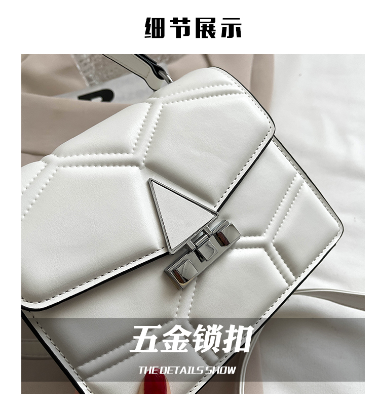 Style Crossbody Small Bag Women's Chain Women's Bag Small Square Bag Shoulder Rivet Bag Decorated with a Snake's Head