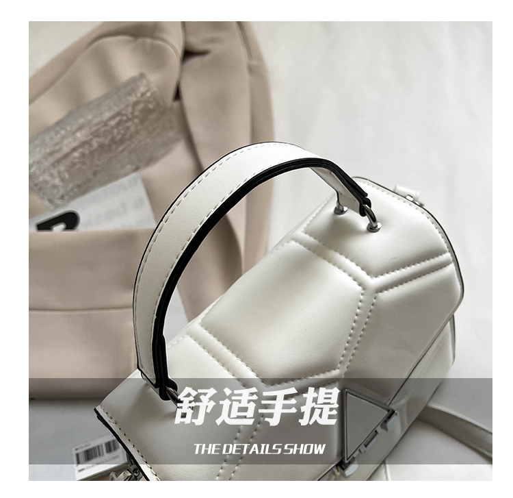 Style Crossbody Small Bag Women's Chain Women's Bag Small Square Bag Shoulder Rivet Bag Decorated with a Snake's Head