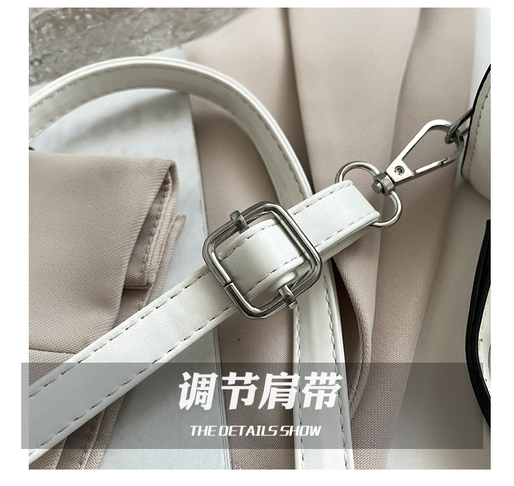 Style Crossbody Small Bag Women's Chain Women's Bag Small Square Bag Shoulder Rivet Bag Decorated with a Snake's Head