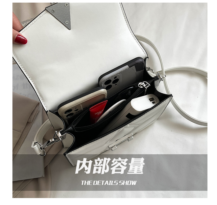 Style Crossbody Small Bag Women's Chain Women's Bag Small Square Bag Shoulder Rivet Bag Decorated with a Snake's Head