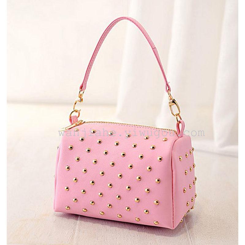  new Korean women bag chain fashion trend of PU bag rivet bag shoulder Messenger bag