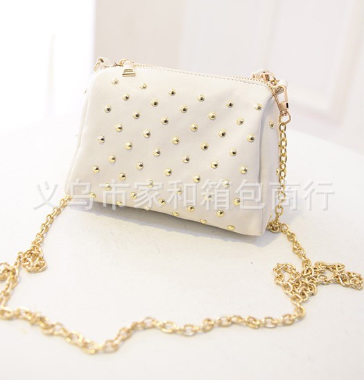  new Korean women bag chain fashion trend of PU bag rivet bag shoulder Messenger bag