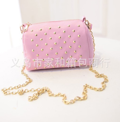  new Korean women bag chain fashion trend of PU bag rivet bag shoulder Messenger bag