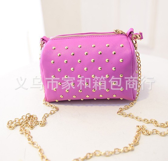  new Korean women bag chain fashion trend of PU bag rivet bag shoulder Messenger bag