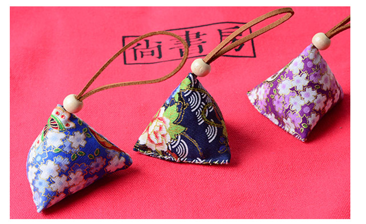 Bag Argy Wormwood Mosquito Repellent Portable Handmade Ancient Style Sachet Mini Zongzi Perfume Bag in Stock Whole Bag Argy Wormwood Mosquito Repellent Portable Handmade Ancient Style Sachet Mini Zongzi Perfume Bag in Stock Whole