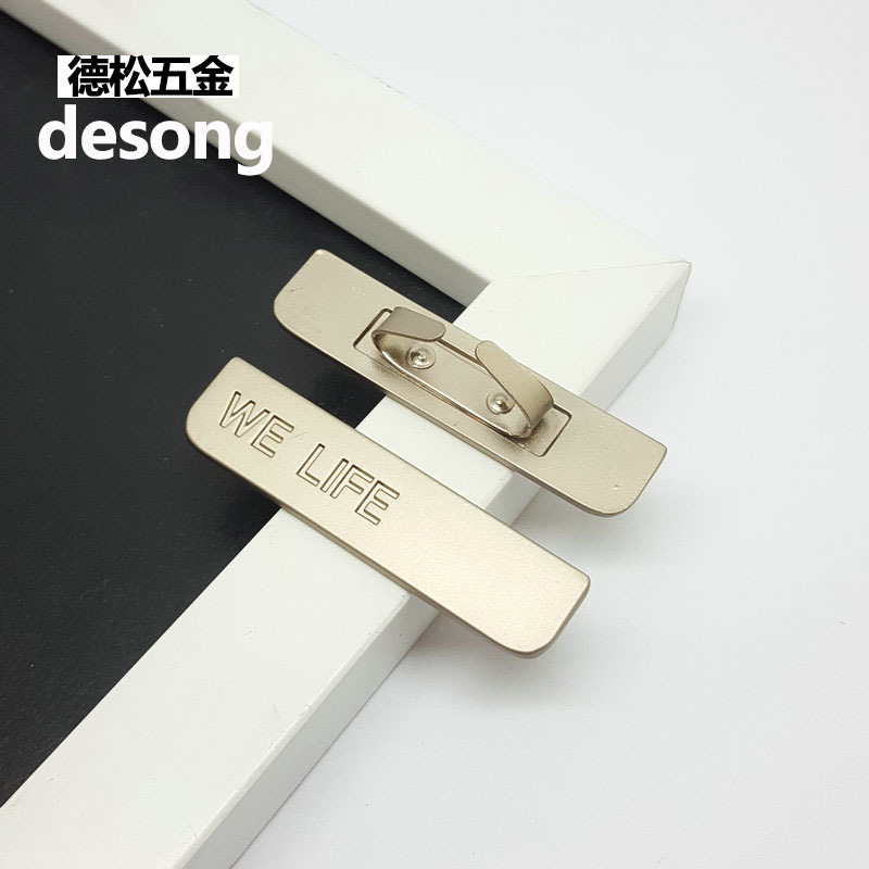 Factory Customized Metal Laser Nameplate Bronze Zinc Alloy Logo Guangzhou Men's Real-Leather Bag Hardware Die Casting Sign